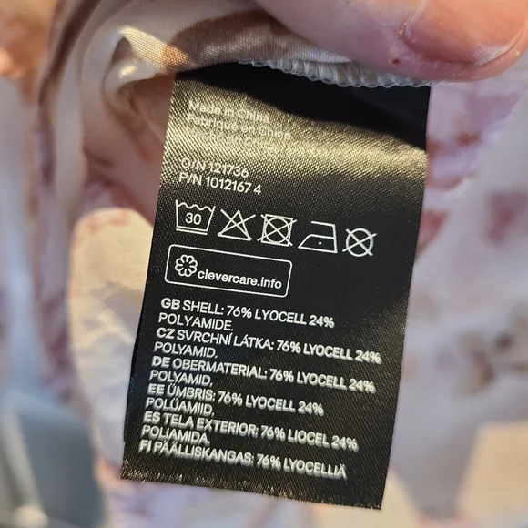 H & M Long Sleeve Pink Floral Blouse Size Small - Picture 8 of 9